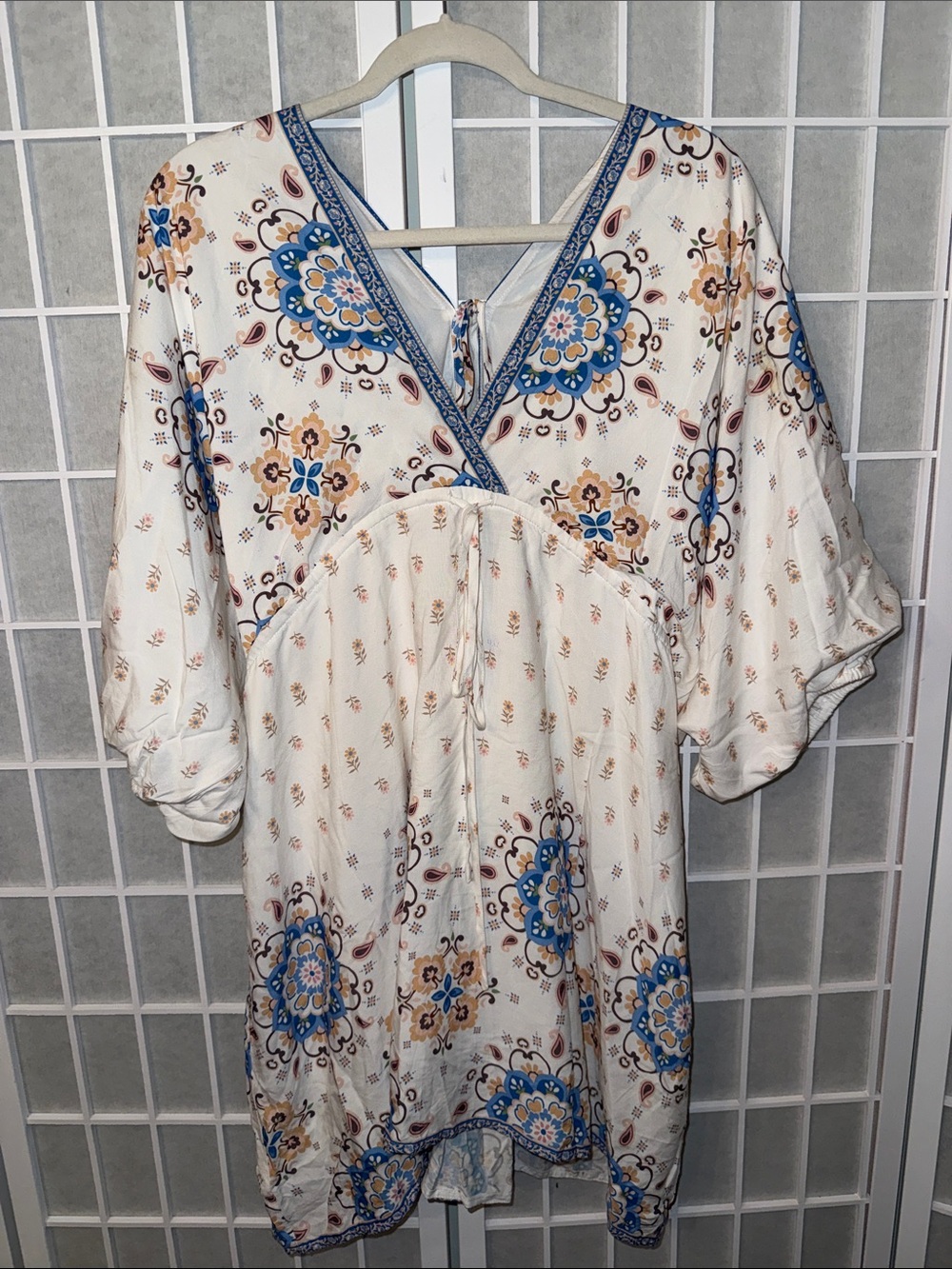 Boho V-Neck Floral Print Dress - Cream & Blue Size M